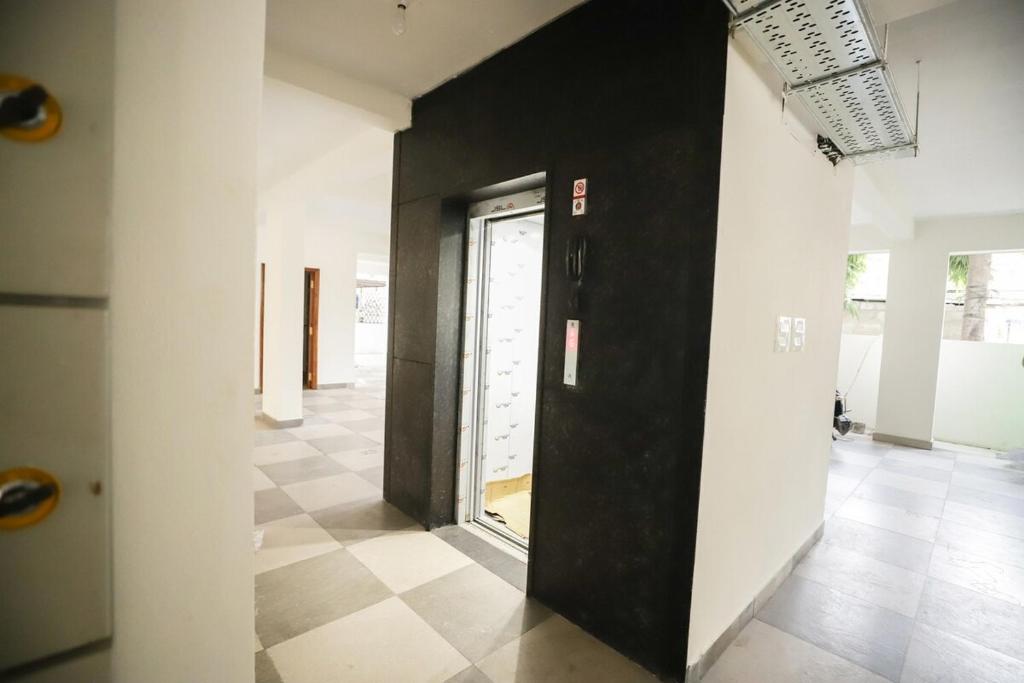 Bangalore Airport To Manyata Tech Park www.booking.com