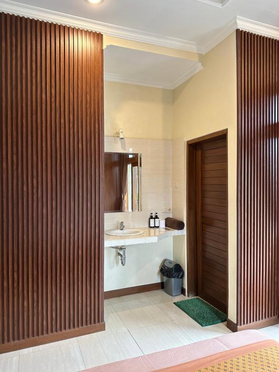 Naeera Guest House - 13