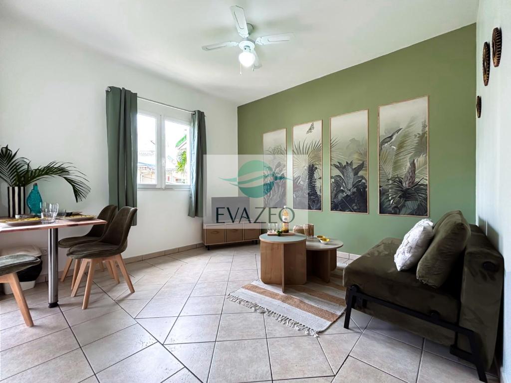 Χώρος καθιστικού στο T2 JUNGLE TROIS ILETS Ref MEA303