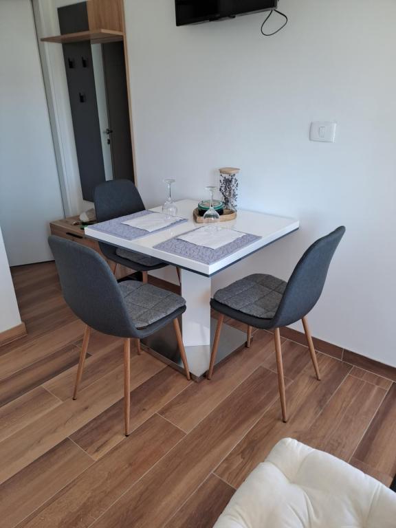 Foto dalla galleria di MVM Apartment with terrace a Izola