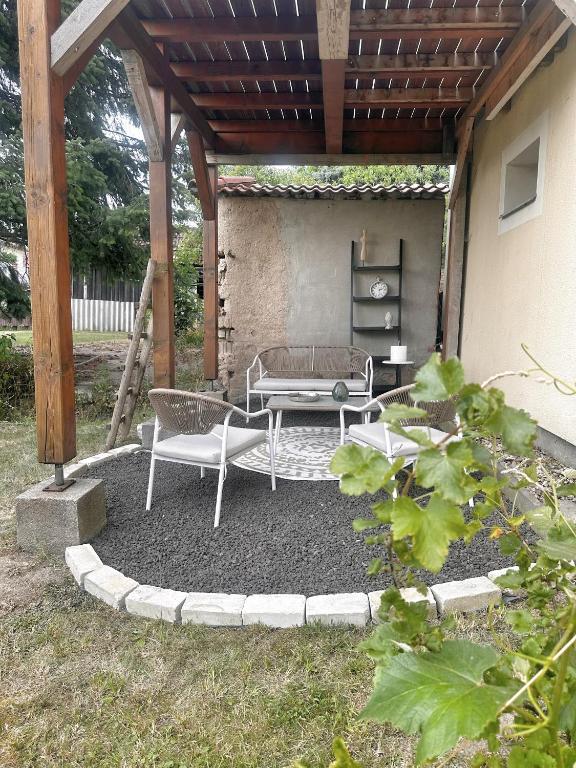 Zahrada ubytování SOLEY - Stylische Ferienwohnung idyllisch gelegen