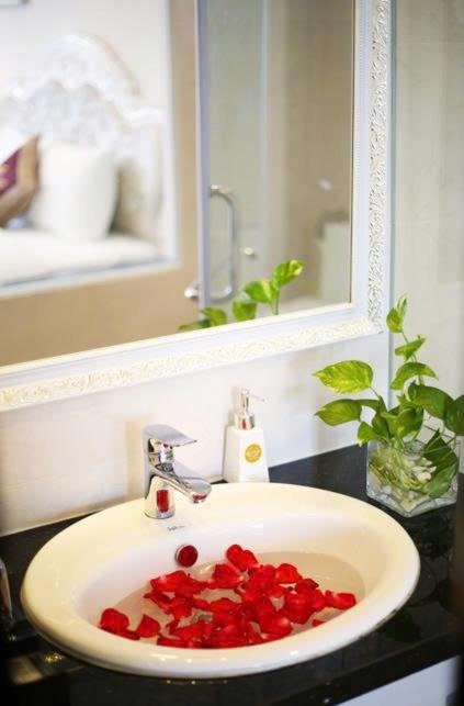 Phòng Deluxe Giường Đôi Nhìn Ra Biển