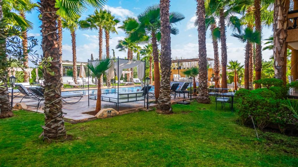 En have udenfor Villa Palmyra, 8 suites et piscine chauffée