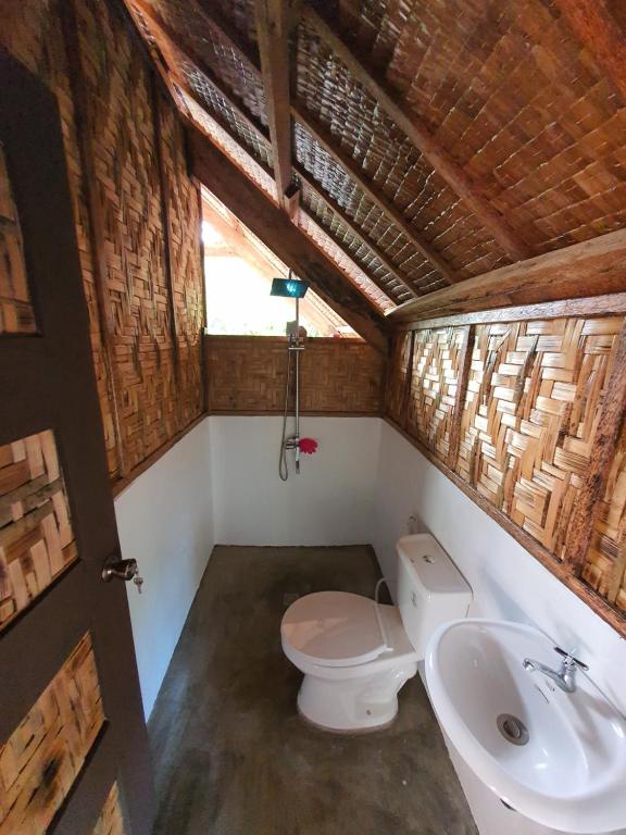 Koupelna v ubytování Coleto Siargao