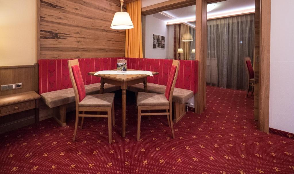 Istumisnurk majutusasutuses Hotel Alphof Alpbach