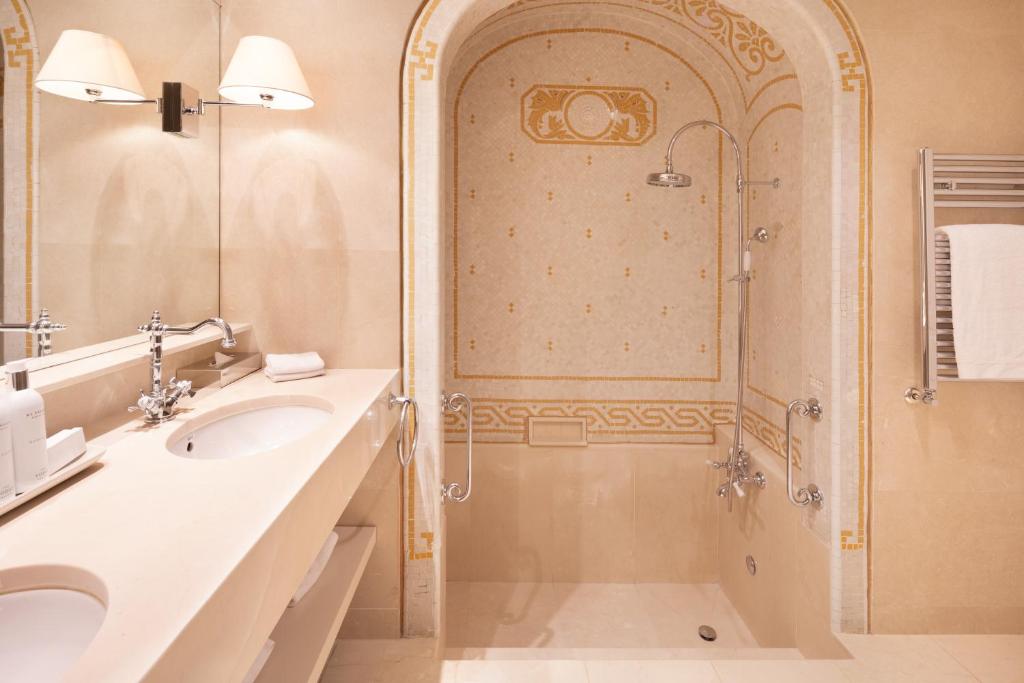 Hotel El Palace Barcelona - Resim 6