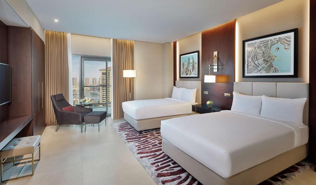 Area soggiorno di Hilton Doha The Pearl