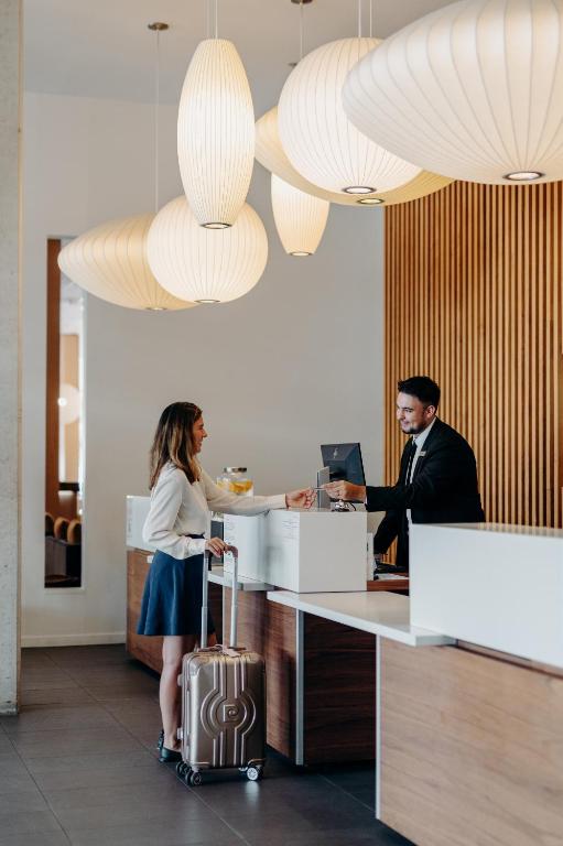 Courtyard by Marriott Montpellier - Resim 2