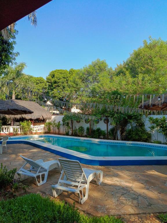 Swimming pool sa o malapit sa Ross Char Hotel