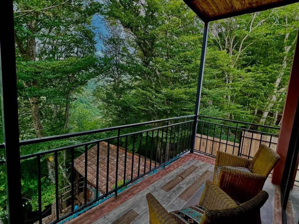 Balkón nebo terasa v ubytování თორო Thoreau