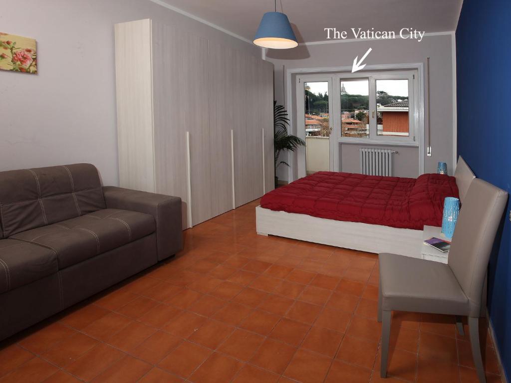 A seating area at Alice Home