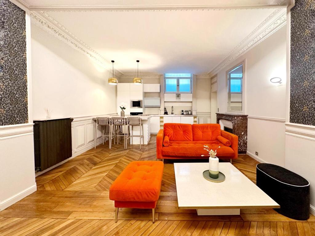 Celine 24 Le Flandrin Haussmann, Appart spacieux dans le 16e
