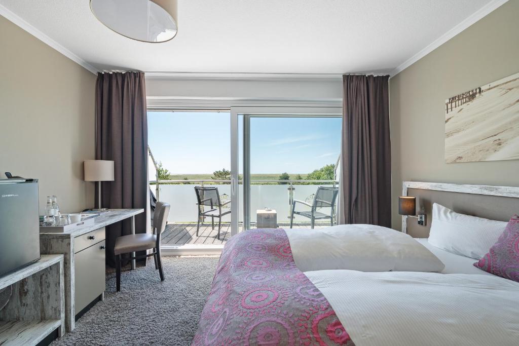 Strand No 1 Hotel Strand No 1 - Doppelzimmer 3 - Meerblick، سانكت بيتر ...
