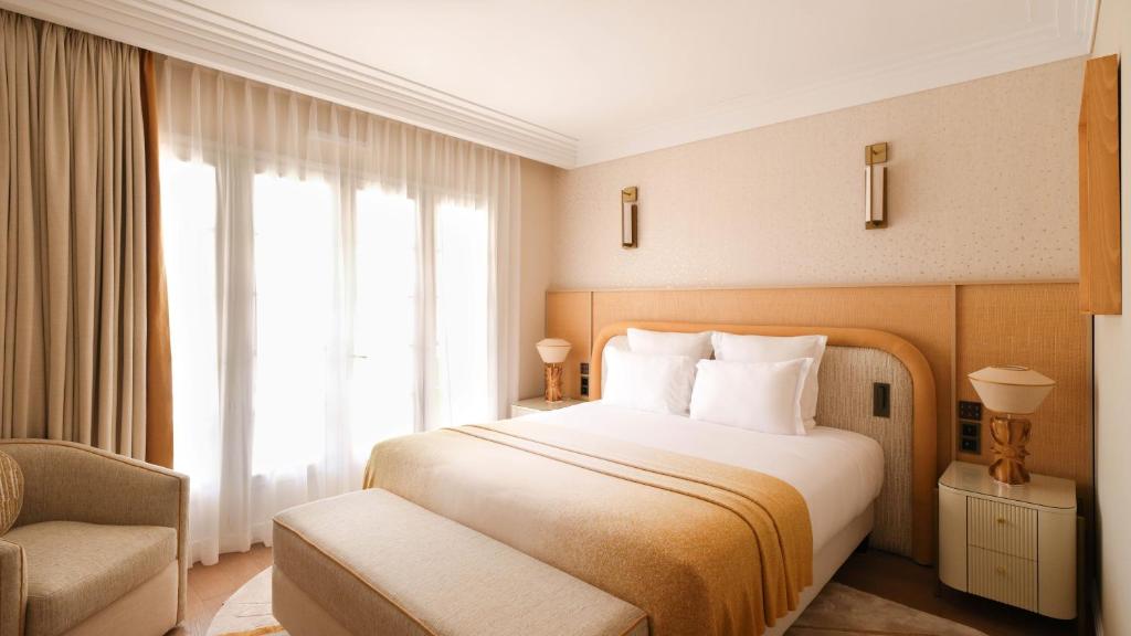 Postel nebo postele na pokoji v ubytování Villa Miraé by Inwood Hotels - Cap d'Antibes