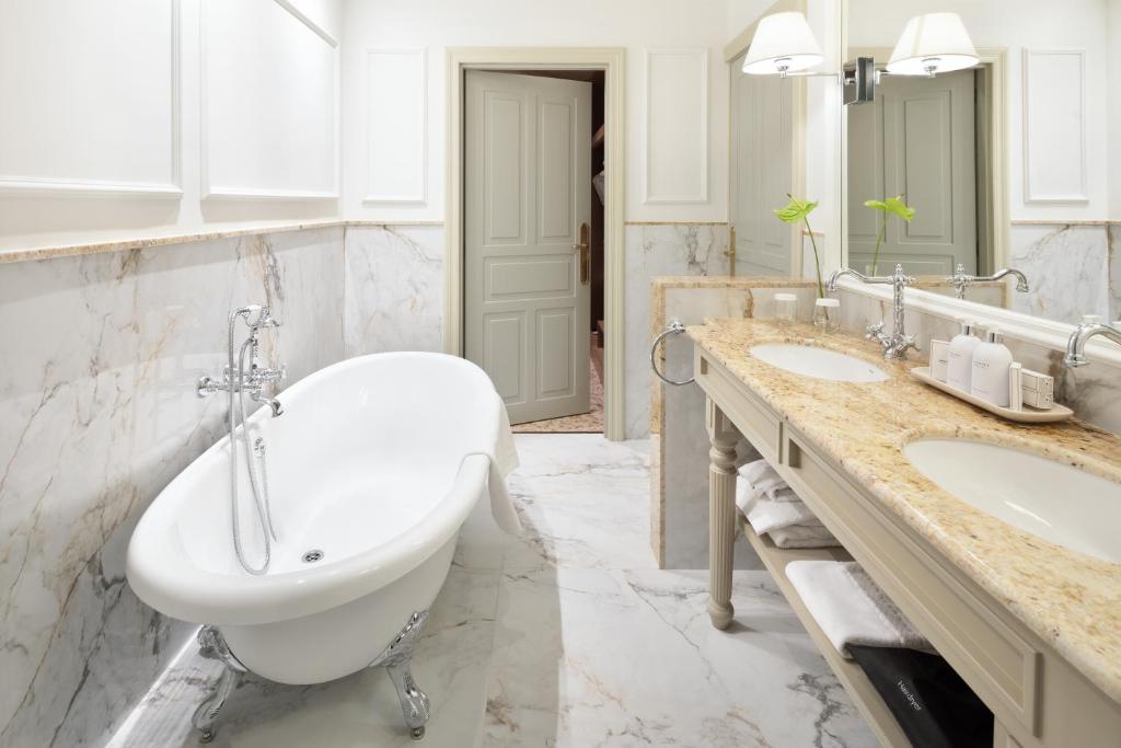 Hotel El Palace Barcelona - 10