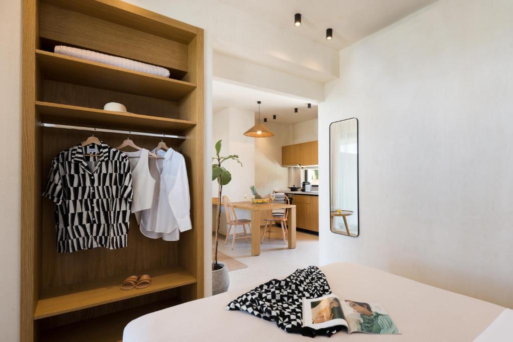 Pnoes Luxury Suites - 13