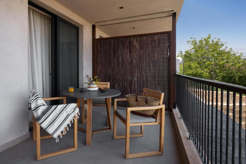 Pnoes Luxury Suites - 16