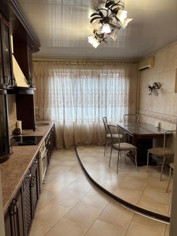Джакузи! Квартира метро Героев Труда, Студенческая фото 6
