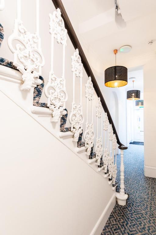 The Chapter Hotels - The J Hyde Park - Resim 7