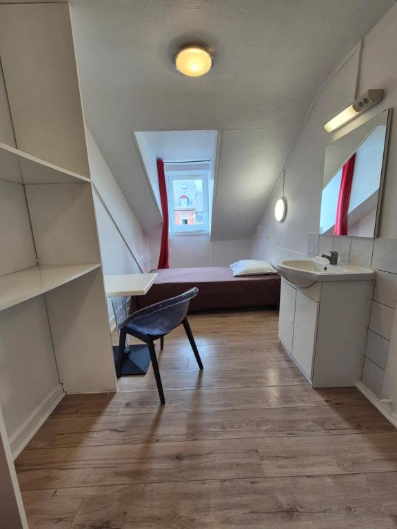 Budget Hôtel Weber - Strasbourg Centre Gare - Resim 11