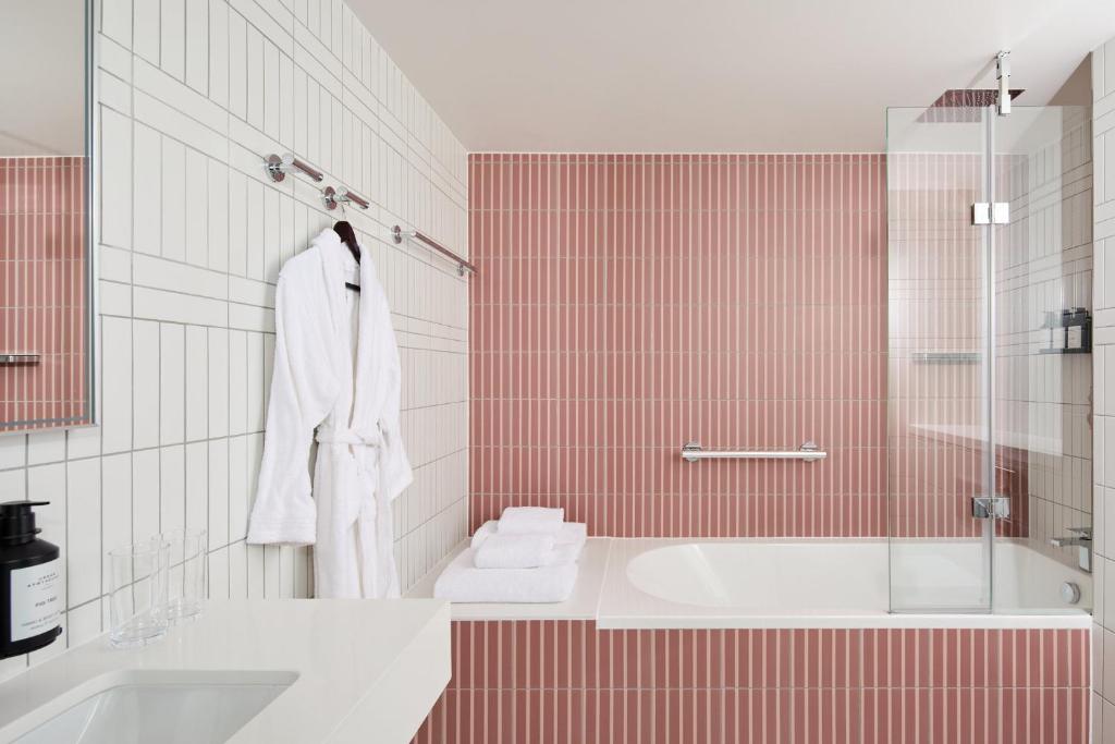 Hotel Indigo London Clerkenwell by IHG - Resim 35