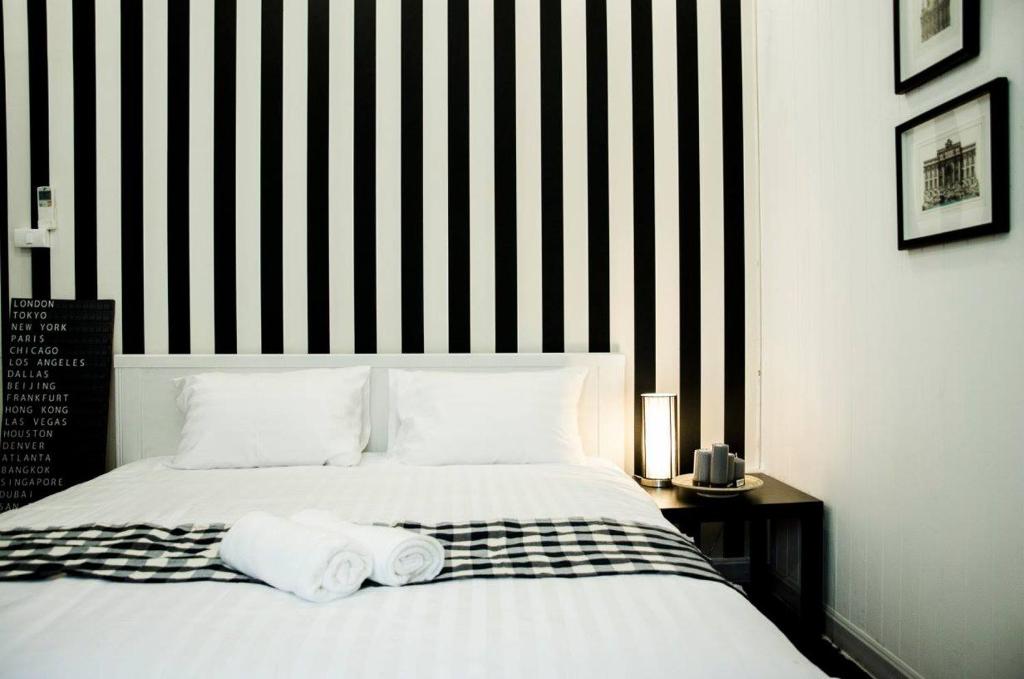 Goodfellas Thong lo Hostel #NO CHECK IN AFTER 5 PM-CHECK IN TIME NEEDED# - 3