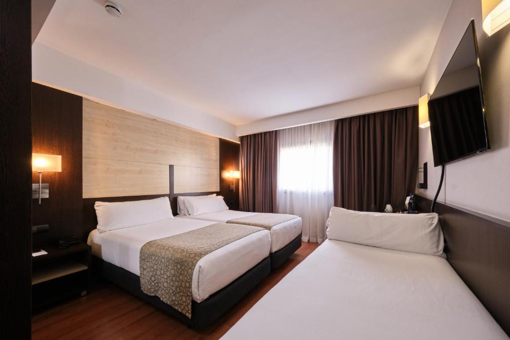 Catalonia Sagrada Familia - Resim 36