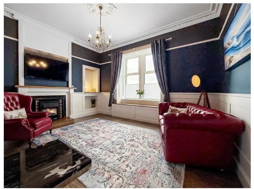 Lorne View Apartment with Hot Tub - Housity