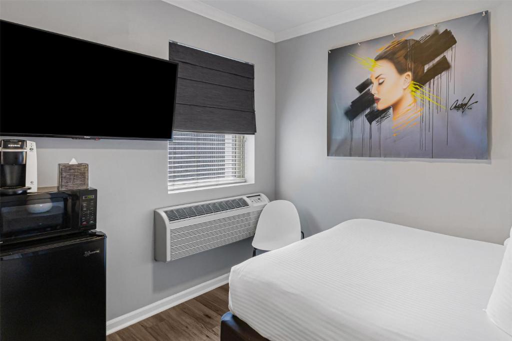 Hotel Chicago West Loop, SureStay Collection by Best Western photo