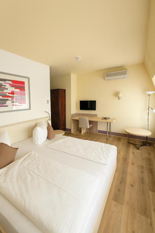 Hotel Villa Noel am Hauptbahnhof - Resim 18