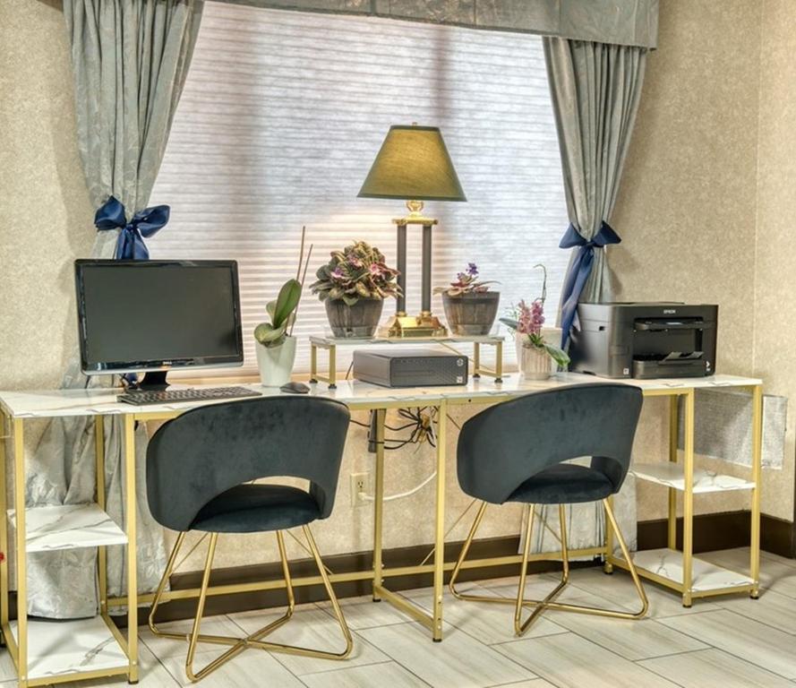 Fotografie z fotogalerie ubytování Evergreen Inn & Suites v destinaci Monroe