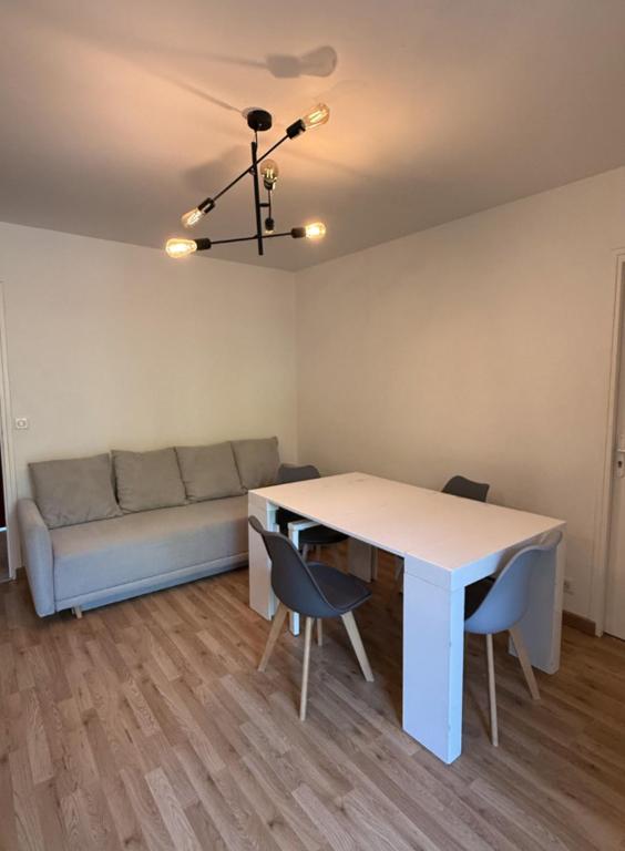 Fotografia z galérie ubytovania Apartement 5 rooms 20 mins from the beach v destinácii Nice