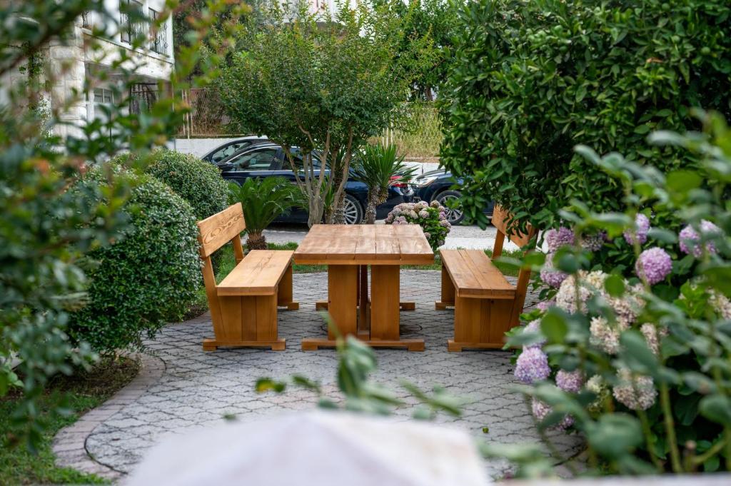 Zahrada ubytování Guest House Aldin