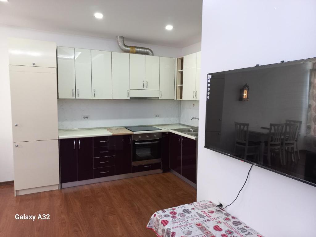 Η κουζίνα ή μικρή κουζίνα στο Ulliri 2