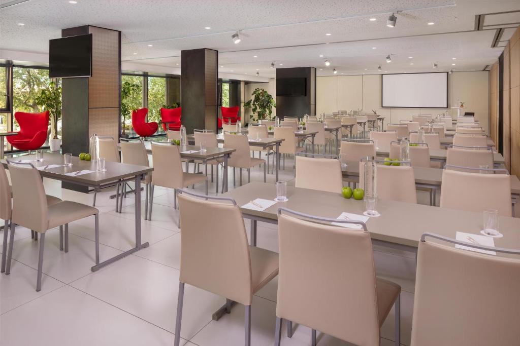 NH Collection Barcelona Gran Hotel Calderon - Resim 42