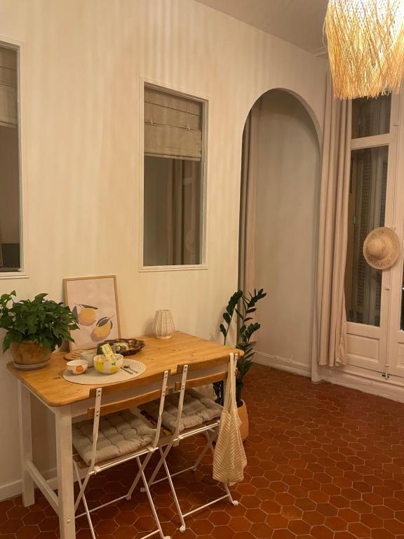 Imagine din galeria proprietății Charme et calme au cœur d Aix en provence în Aix-en-Provence