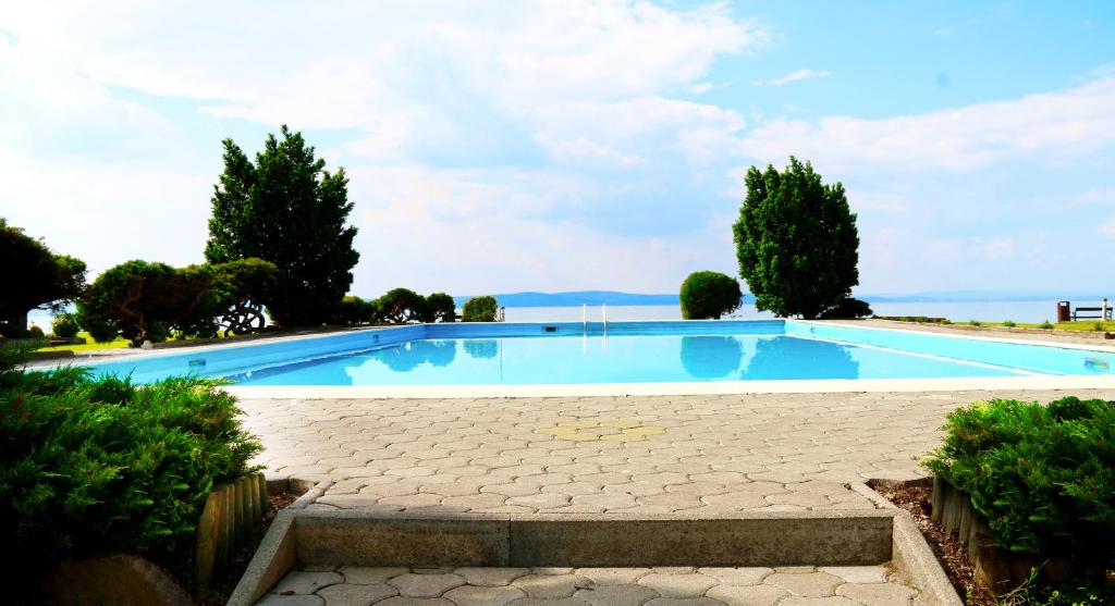 Bazén v ubytování Hotel Európa nebo v jeho okolí