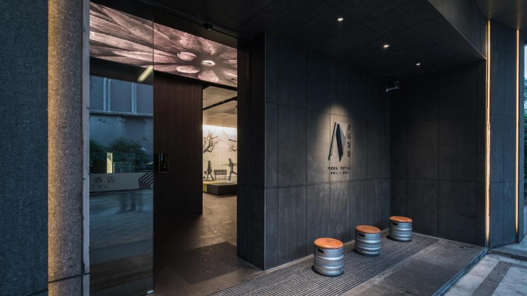 Afbeelding uit fotogalerij van The Nook Hotel Hangzhou - A design hotel, Near subway in Hangzhou