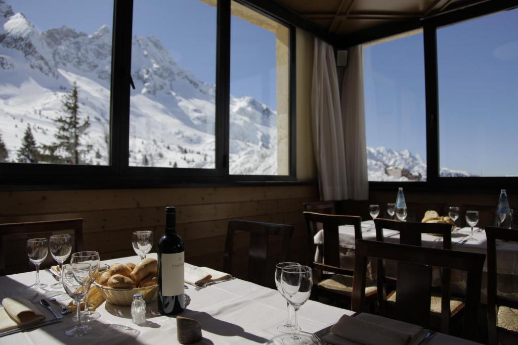 Fotografia z galérie ubytovania Hotel Dolomiti v destinácii Passo del Tonale
