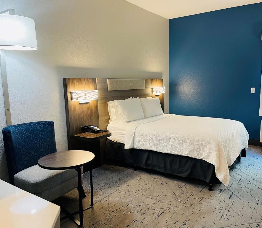 Holiday Inn Express Berkeley by IHG photo