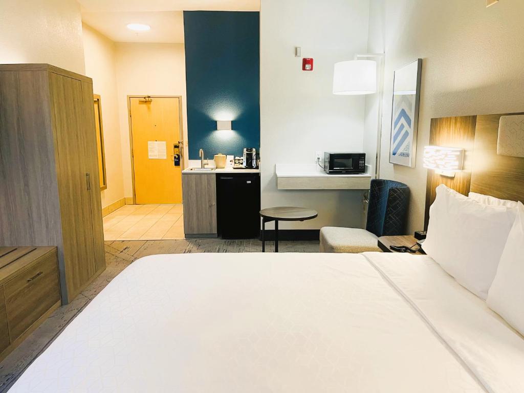Holiday Inn Express Berkeley by IHG photo