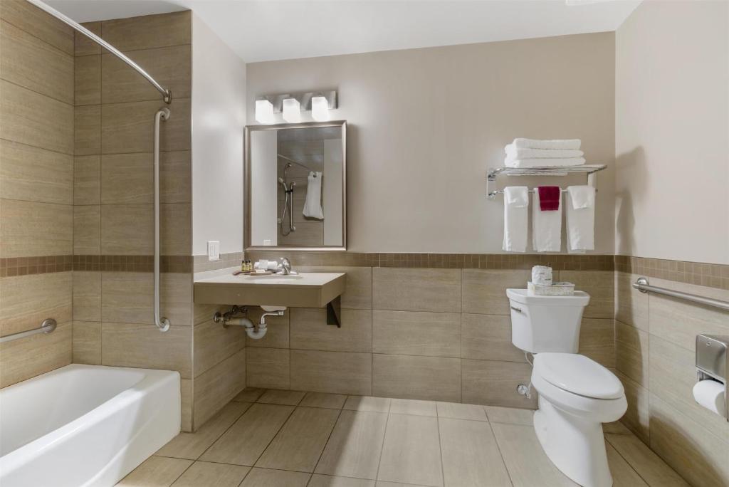 Best Western Plus Winnipeg West - Resim 34