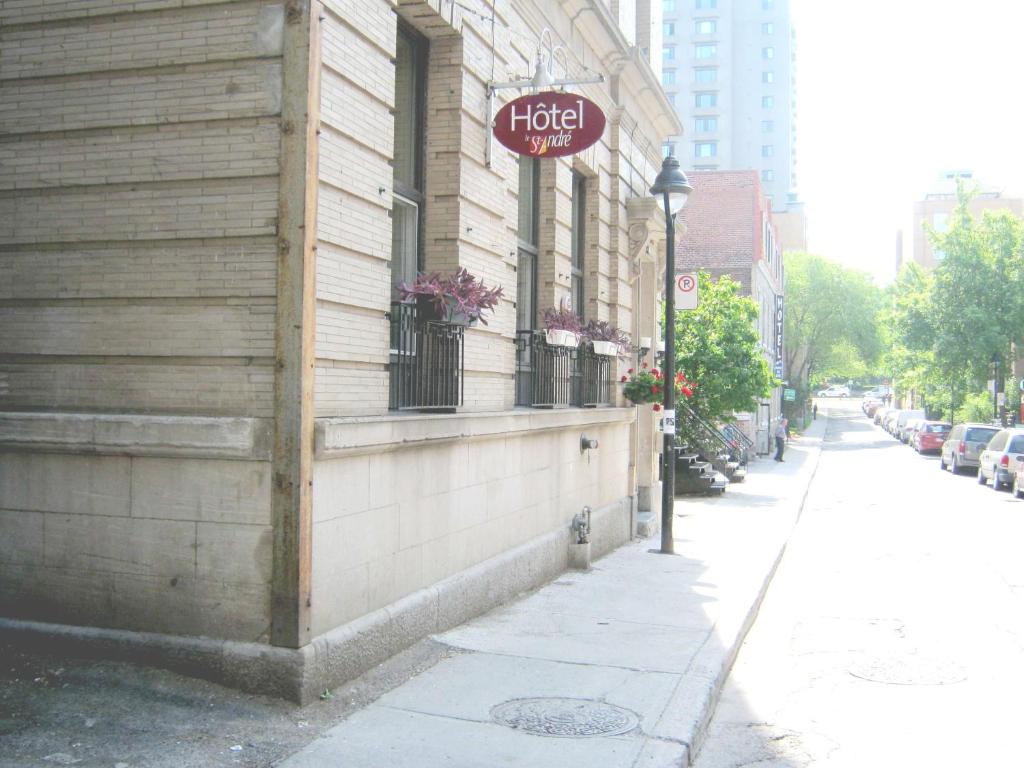 Gallery image of Hotel Saint-Andre in Montreal