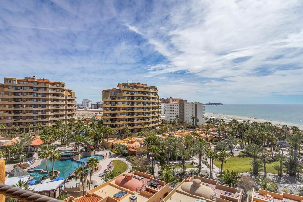 Gallery image of Bella Sirena BE 604 Scenic Luxury Ocean Front Condo in Puerto Peñasco