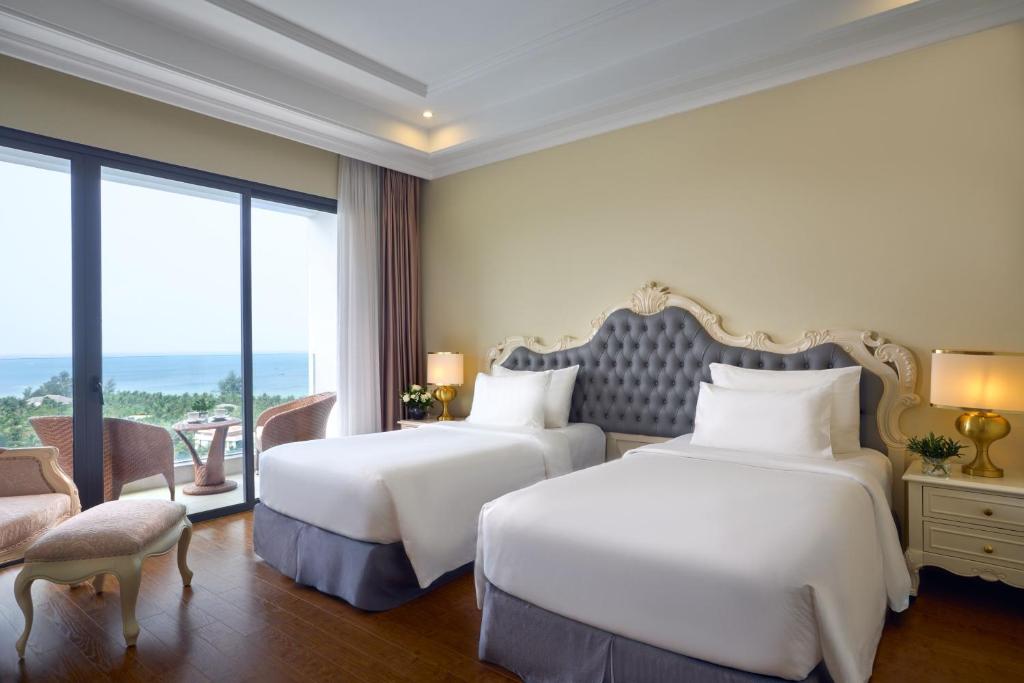 Wyndham Grand Phu Quoc - 12