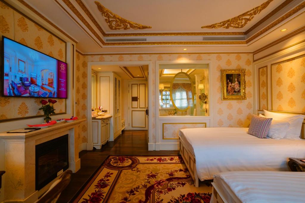 Royal Superior – High Tea Inclusive