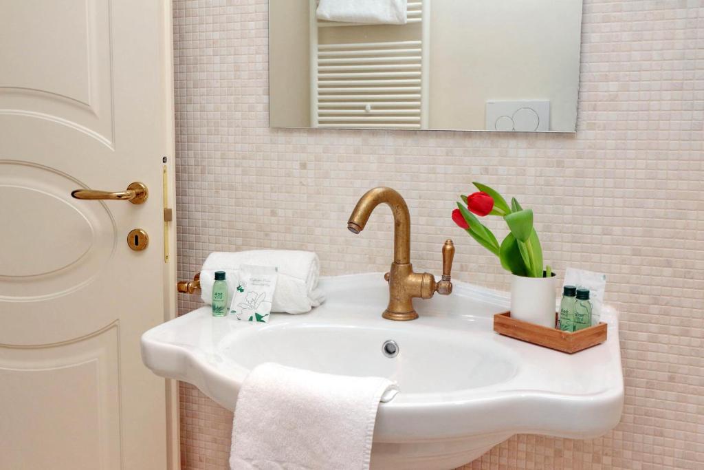 A bathroom at Cancelleriadieci