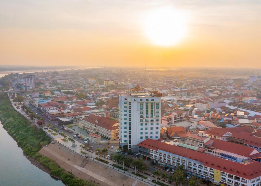 Lbn Asian Hotel 2