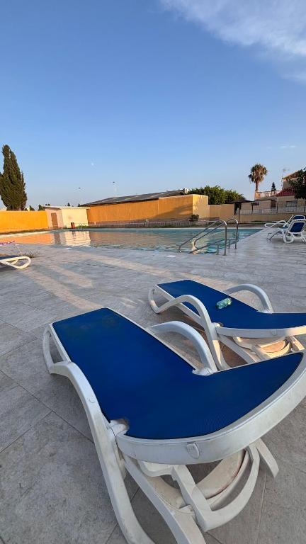 a blue and white chair in a skate park at CASA JARDIN DE MAR in Torrevieja