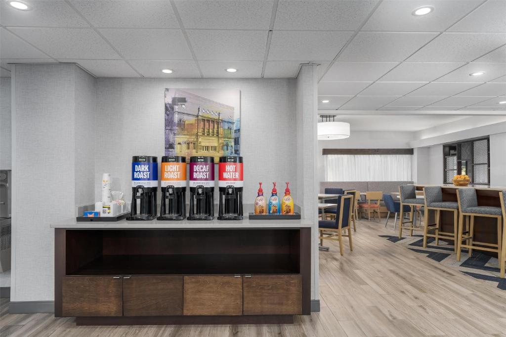 Hampton Inn Altoona photo